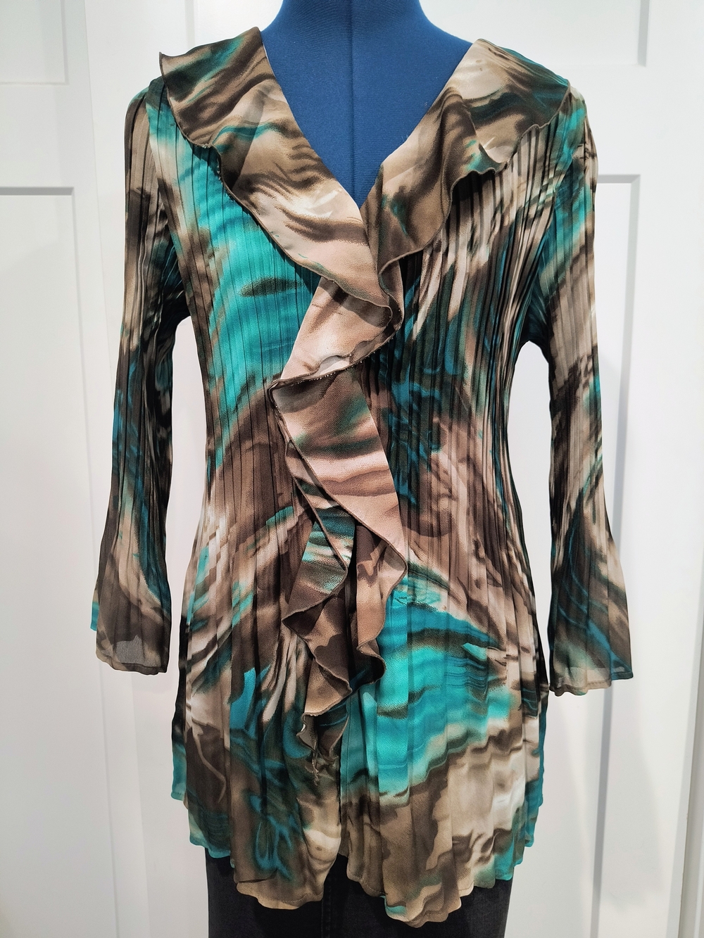 Signature by Larry Levine Teal and Brown Ruffle Front Pleated Tunic